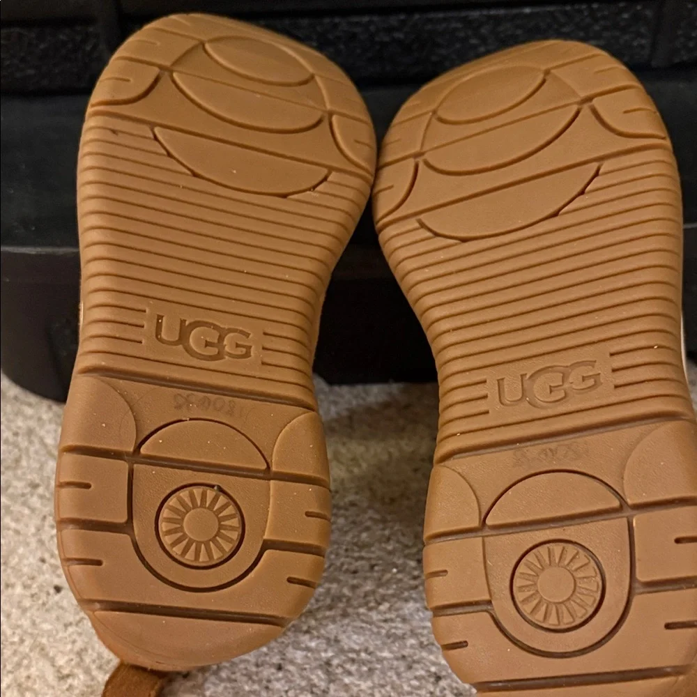 UGG Women's Brown and Cream Winter Boots